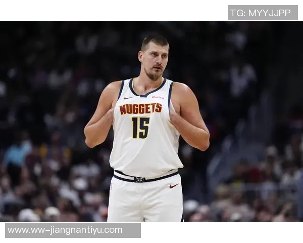 约基奇轻松出战21分钟高效得分17分并贡献6篮板5助攻但失误次数达6次 约基奇轻松出战21分钟高效得分17分并贡献6篮板5助攻但失误次数达6次