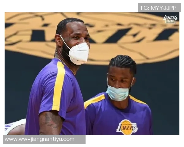 克洛尼首节火力全开7投5中轻松砍下14分1篮板1助攻表现惊艳 克洛尼首节火力全开7投5中轻松砍下14分1篮板1助攻表现惊艳