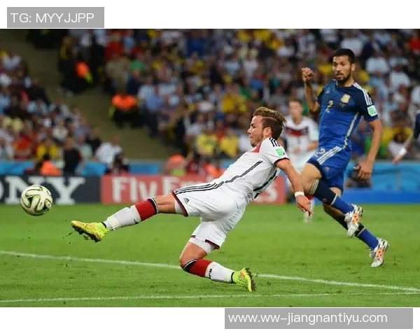 37岁依然热爱足球格罗斯克洛伊茨加盟德国第七级联赛球队续写传奇